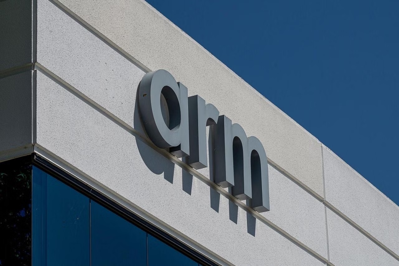 Senior Arm China staff quit to create government-backed startup.jpg