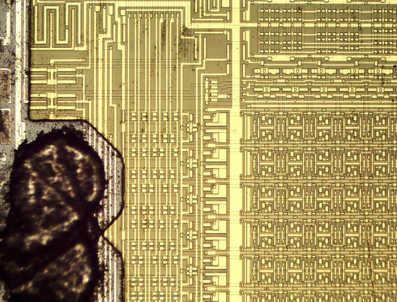 Closeup of the 2-kilobit RAM chip.