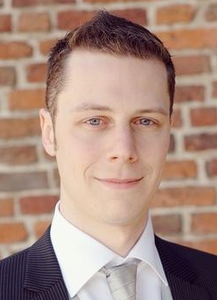Webinar hosting presenter 