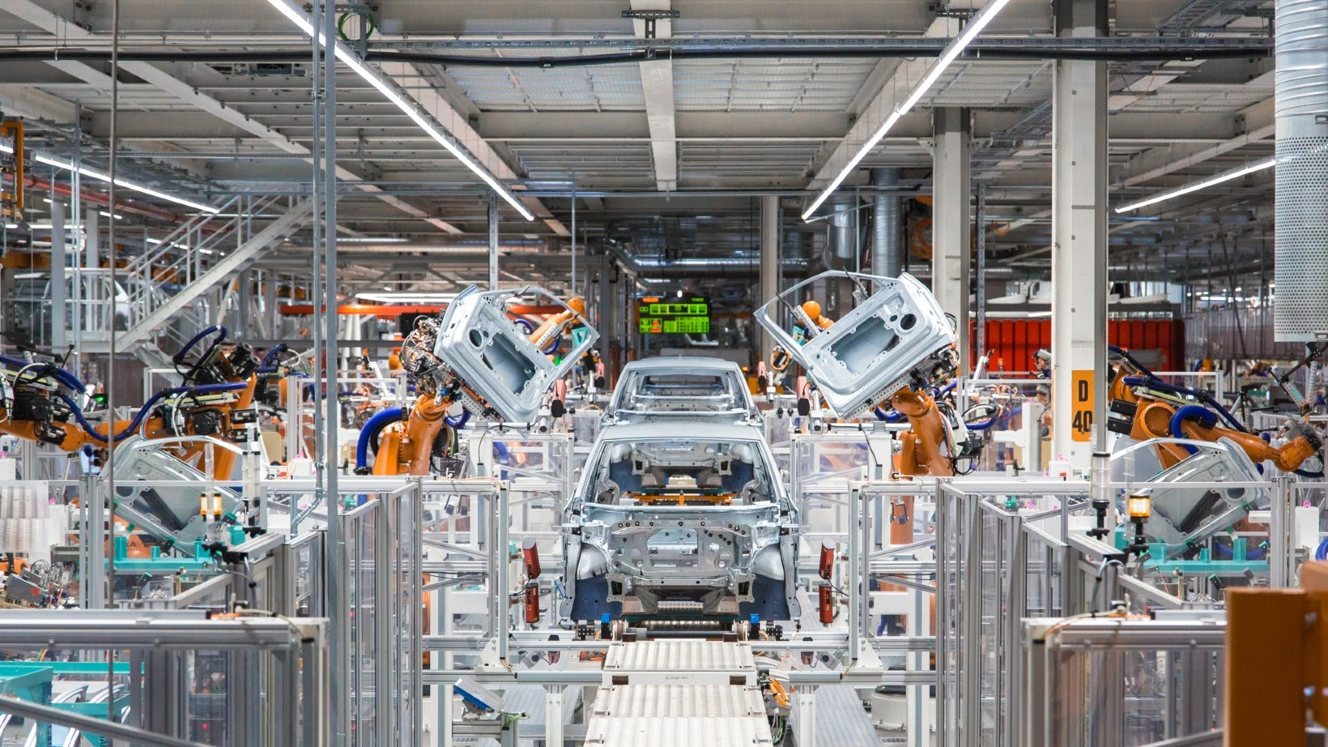 Rapid factory evolution for the automotive industry – Gain visibility into your production processes by upgrading legacy equipment with smart technologies