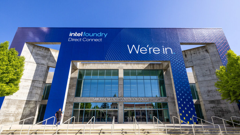 Intel Foundry Direct Connect Hall 4 1024x576