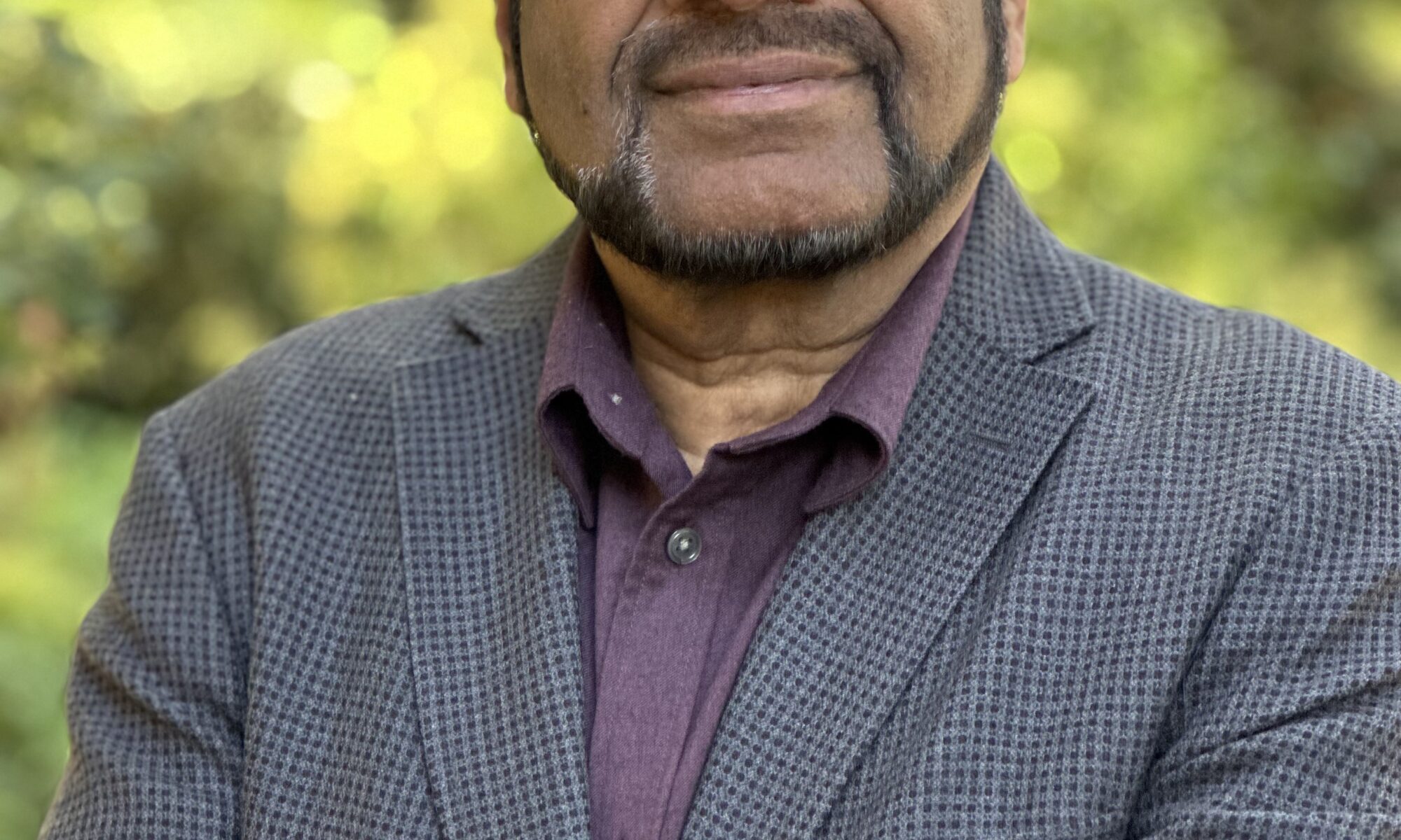 Badru Agarwala headshot