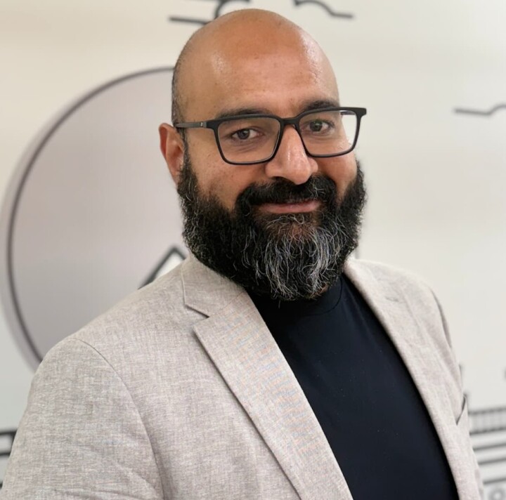 Vivek Raghuraman Headshot